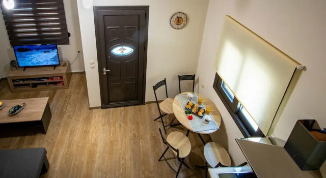 Cozy Flat Attic near Beach & Venetian Port, Забронировать Апартаменты/квартира Апартаменты Ханья, рядом с Presentation of the Virgin Mary Cathedral, Апартаменты/квартира