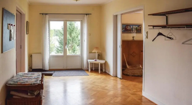 Amazing Home in Konga With 9 Bedrooms, Sauna and Wifi, Забронировать Отель Отели Тингсрюд с парковкой, Парковка