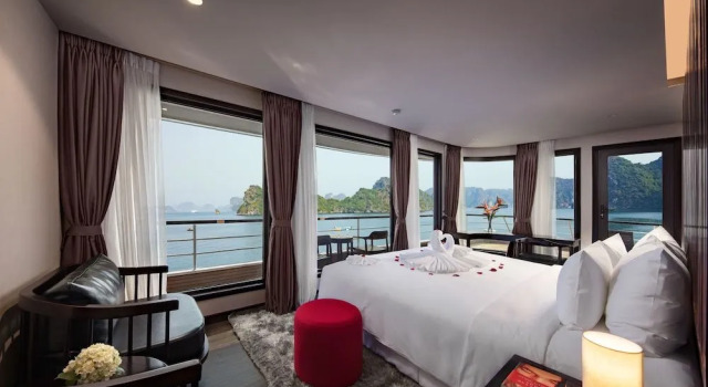 Scarlet Pearl Cruises
