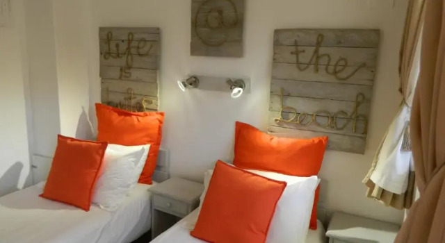Driftsands Sea View Flats, Забронировать Отель Отели Маргит с парковкой, рядом с Margate Beach, Парковка