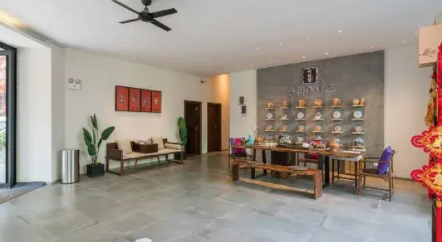 Manya Hotel, Rezerwuj Hotel Hotele w Menghai z parkingiem, Parking