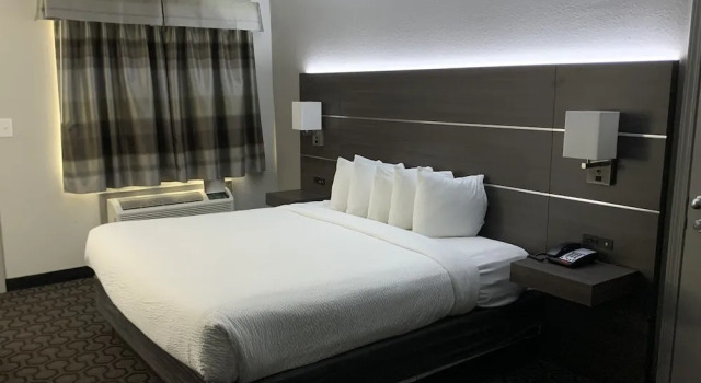 Двухместный номер Standard Days Inn by Wyndham Wagoner