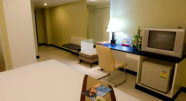 Fourteen Again Hotel