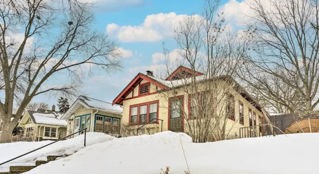 Minneapolis Vacation Rental Near Lake Harriet, Varaa Hotelli Hotellit Minnesota pysäköinnillä, Pysäköinti