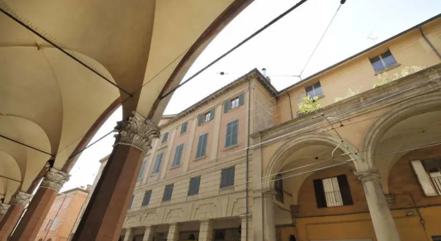 Casa delle 7 Chiese, Забронировать Отель Санто-Стефано Болонья, рядом с Церковь Сан-Микеле-ин-Боско