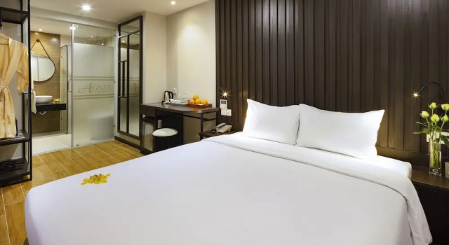 Номер Standard Отель Hermes Nha Trang