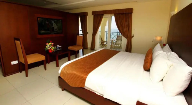 Suite Sohar Beach Hotel