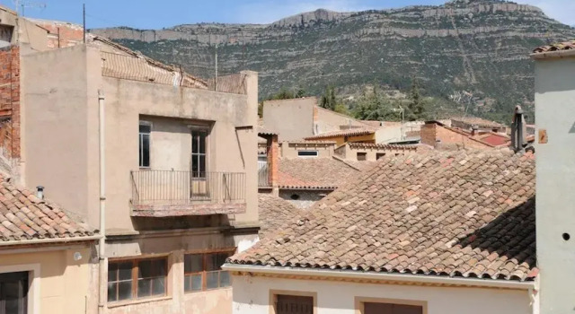 Casa Estivill, Забронировать Отель Корнуделья-де-Монсан Таррагона