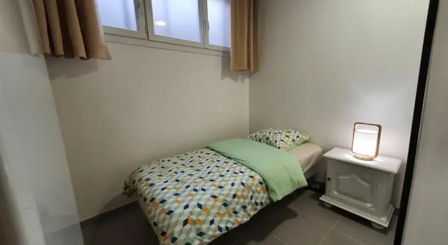 Grand studio Gravelines centre , 5 mn du cnpe et de la plage, absence de chambre privative, Varaa Huoneisto  