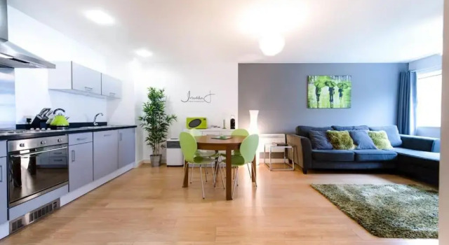 *AH4U* 2-Bed Apartment, Varaa Huoneisto Asunnot kohteessa Merseyside, Huoneisto