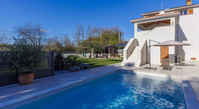 Villa Lora, Book Villa Hoteller i Veljaki med parkering, Parkering