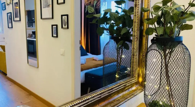 Апартаменты Appartement Place de la Cath' avec parking