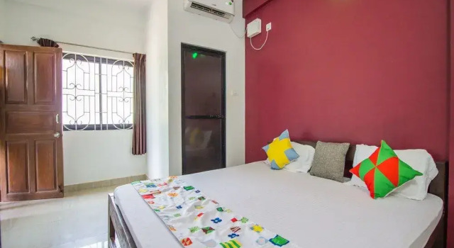 OYO 13203 Home Bright Studio Near Morjim Beach