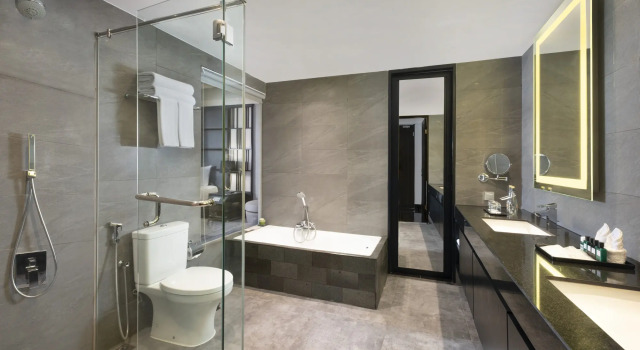 Business Suite Grand Swiss-Belhotel Darmo