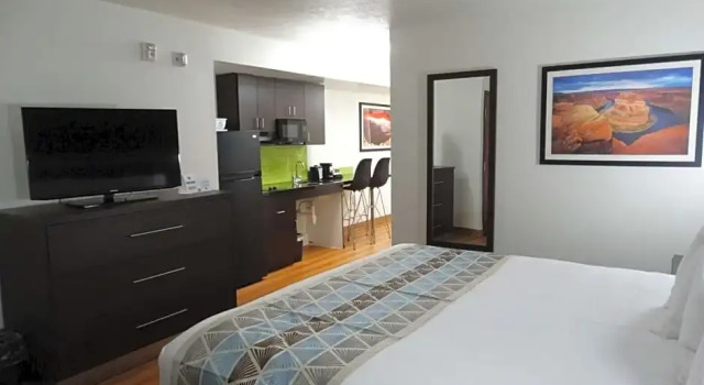 Номер Standard Best Western Duchesne Inn