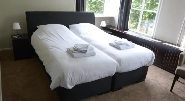 Hotel Grandcafe De Doelen, Book Hotel Franeker Frisland