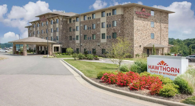 Двухместный номер Standard Hawthorn Suites by Wyndham Bridgeport