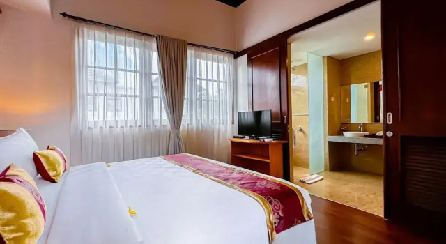 The Springs Villas Jimbaran, Забронировать Вилла Отели провинции Бали с завтраком, Завтраки