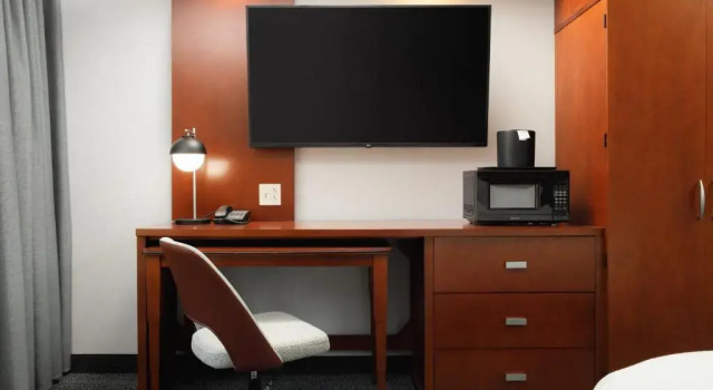 Четырёхместный номер Standard Courtyard by Marriott Boone