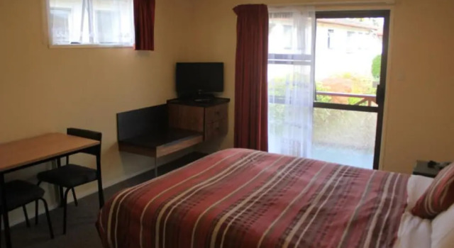 Студия Standard с балконом Coronation Court Motel