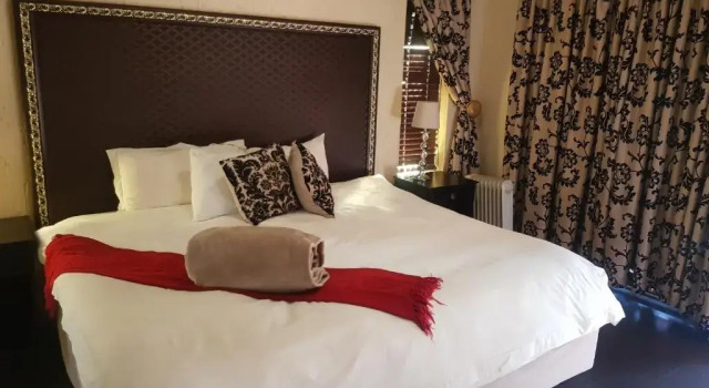 Номер Deluxe La Picasso Guesthouse
