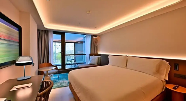 Полулюкс Labtwentytwo Barcelona, a Tribute Portfolio Hotel by Marriott