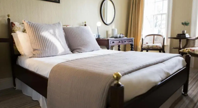 Двухместный номер Standard Les Douvres Hotel