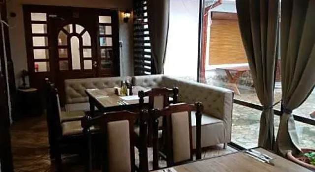Family Hotel Square, Book Hotel Ruse 