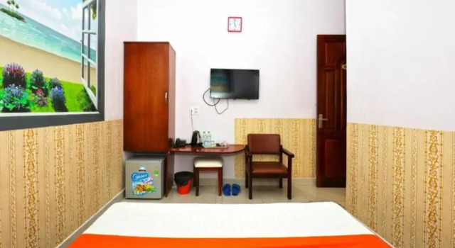 Chau Tran Hotel.
