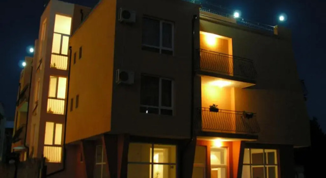 Family Hotel Germana Beach, Забронировать Отель Отели области Бургас с парковкой, Парковка
