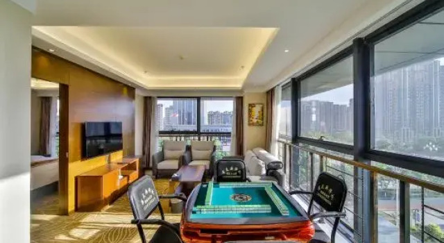 Suite Jianguo Hotel