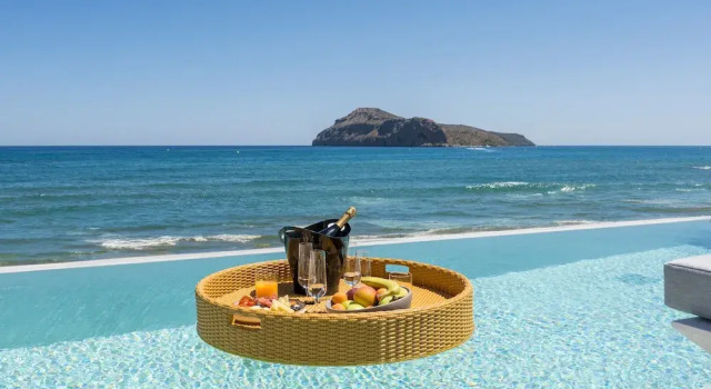 Люкс с 2 комнатами с видом на восход Marika Beach Hotel