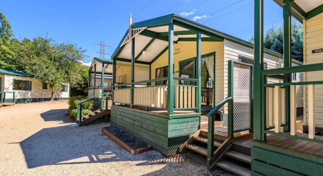 Вилла Bright Riverside Holiday Park