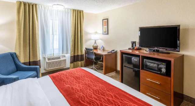 Двухместный номер Comfort Inn Waukesha - Milwaukee West