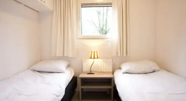 Cozy Chalet in a Holiday Park, Réserver Chalet Cottages à Arnhem, Cottage