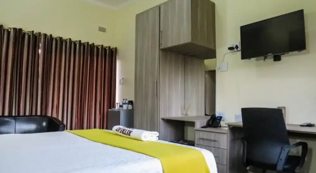 Retreat Lodge and Conference Centre, Забронировать Отель Булавайо Зимбабве
