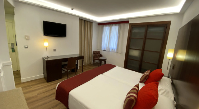 Hotel Boutique Atrio, Забронировать Бутик-отель Бутик-отели Вальядолид, рядом с Клиническая больница при Вальядолидском университете, Бутик-отель