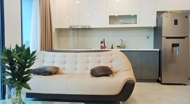 Апартаменты Superior с 2 комнатами с балконом и с видом на внутренний двор Saigon House Vinhomes Golden River