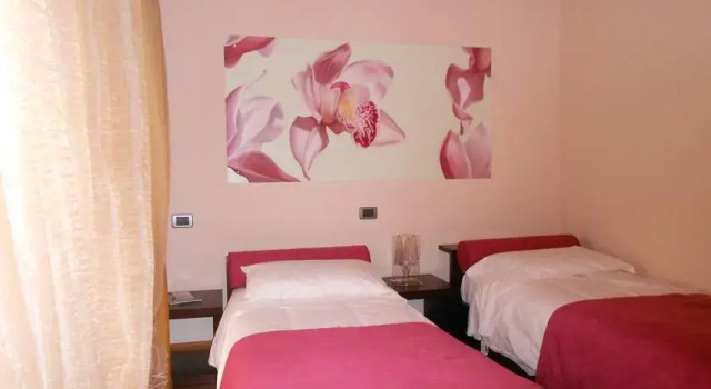 Agriturismo Corte Carnevale, Book Hotel Hoteller i Marmirolo med pool, Swimmingpool