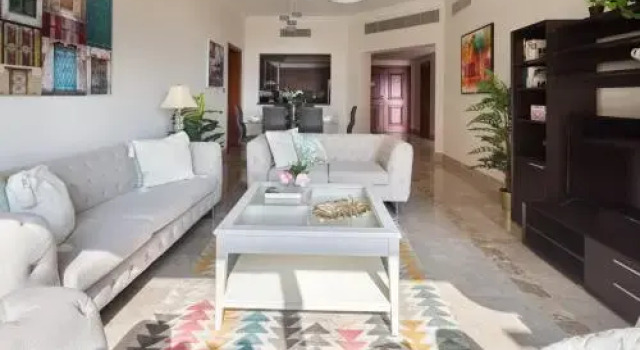 Frank Porter Fairmont Residences, Забронировать Отель Отели Дубая с парковкой, Парковка