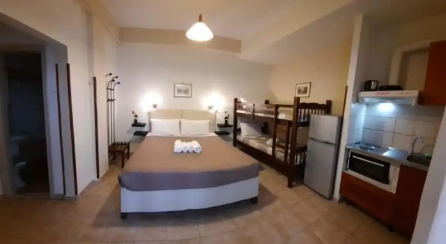 Студия с балконом и с видом на сад Hotel Argo