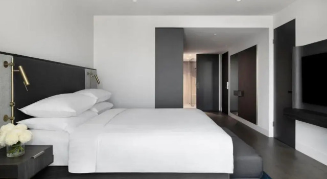 Двухместный клубный номер Standard Melbourne Marriott Hotel Docklands