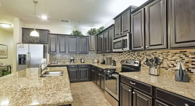 Коттедж Luxurious 6BD Pool Home With Best Resort Amenities! Two Master Suites and Big Pool Area! - #6pp917