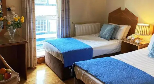 Номер Standard OSheas Hotel