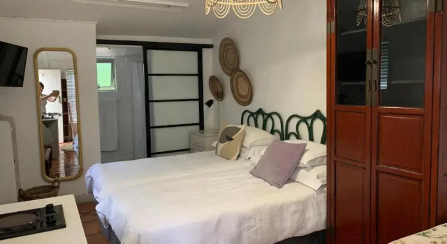 Студия Courtyard Studios (with air conditioning)