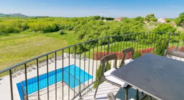 House Bibali Kontiolahti 34738, Book Hotel Monte Kruj Istria