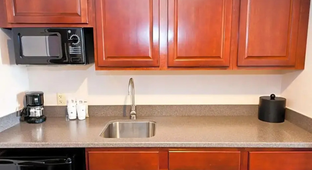Люкс Best Western Plus Brandywine Inn & Suites