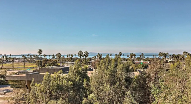 Walk to Ventura Beach: Comfy Home w/ Ocean Views, Забронировать Отель Вентура Central Coast California