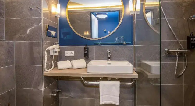 Номер Standard с видом на Бурдж-Халифа Hey Lou Hotel Nördlingen