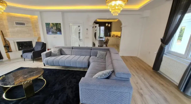 orman manzaralı havuzlu villa, Забронировать Вилла Отели провинции Антальи с парковкой, Парковка